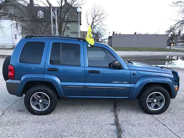 2004 Jeep Liberty 4dr Sport 4WD SUV